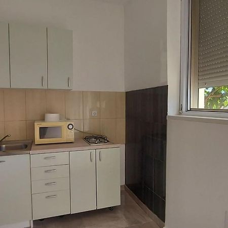 Lavita Zadar Luaran gambar